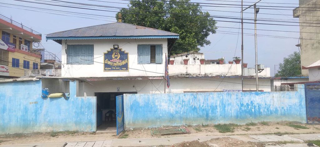 धनुषामा हिरासत फोडेर भागेका एक जना थुनुवा पक्राउ 